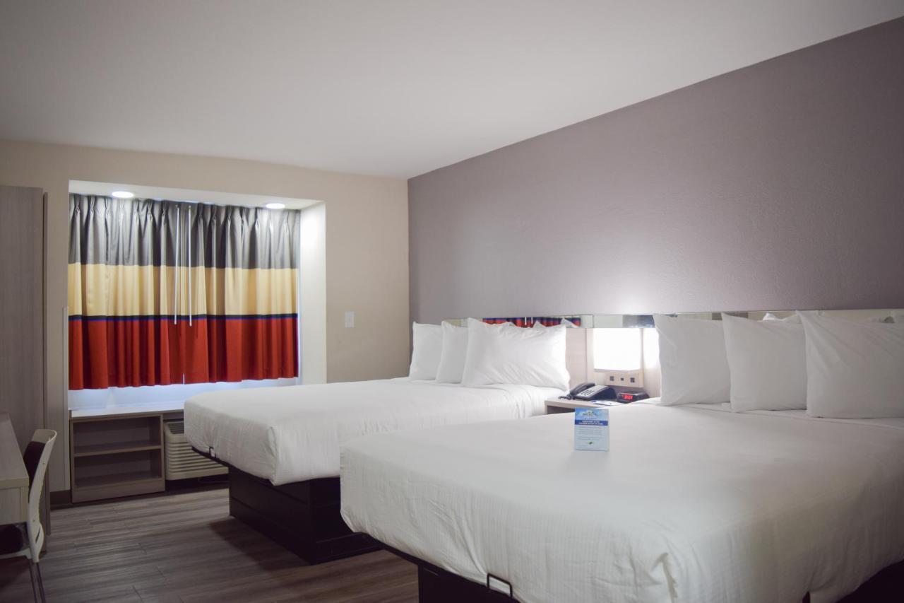 Travelers Inn And Suites ראלי מראה חיצוני תמונה